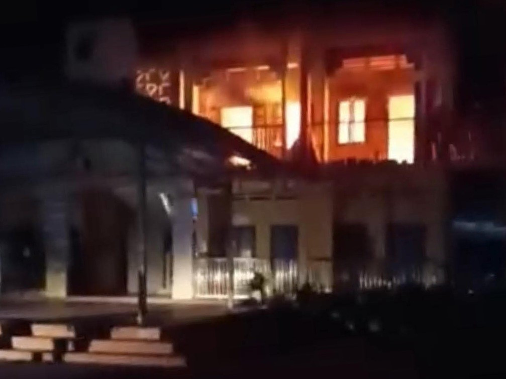 Cháy lớn ở một trường mầm non, nghi có người tử vong- Ảnh 1.