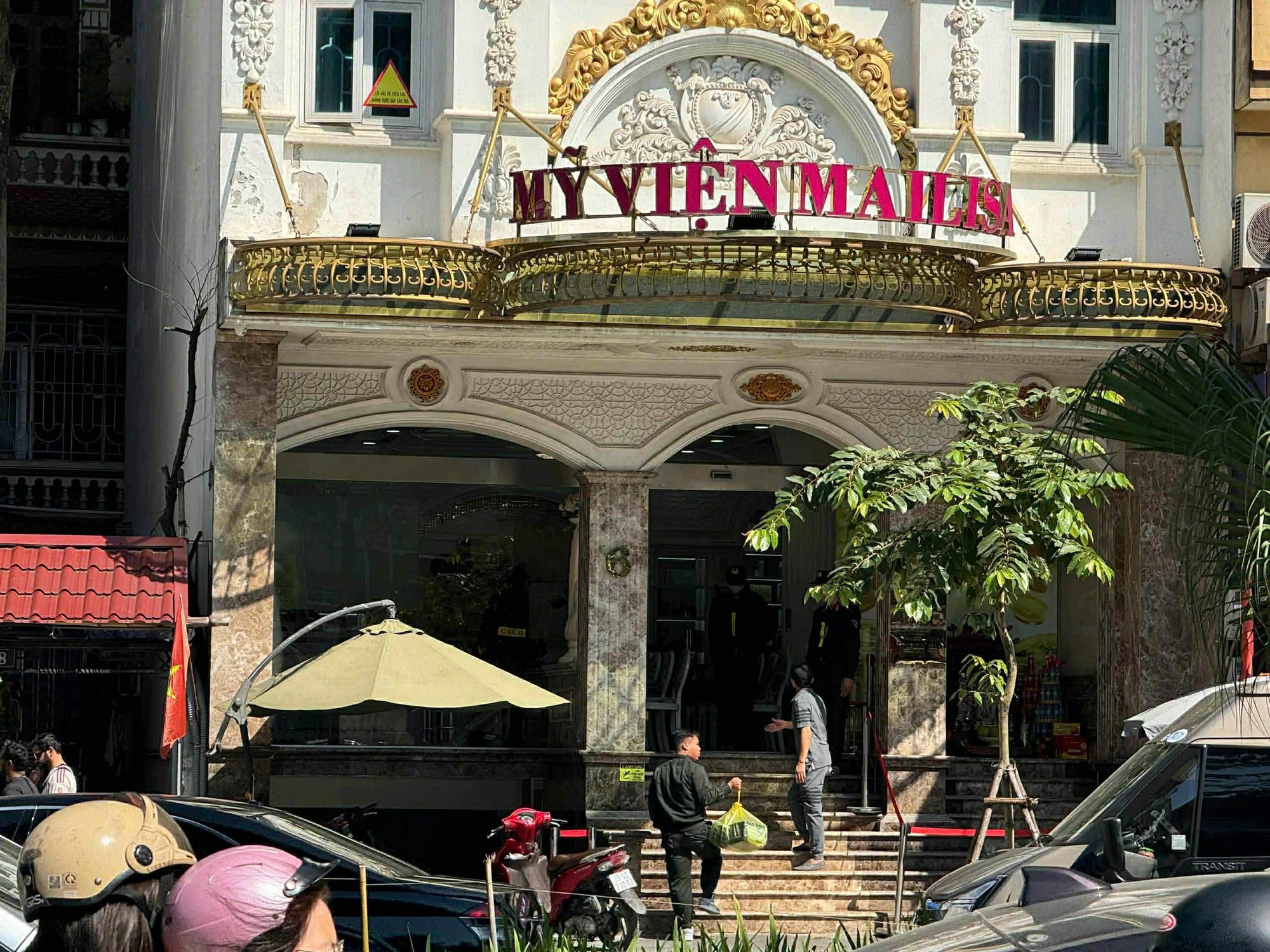Nhiều cảnh s&aacute;t c&oacute; mặt tại thẩm mỹ viện Mailisa ở H&agrave; Nội- Ảnh 2.