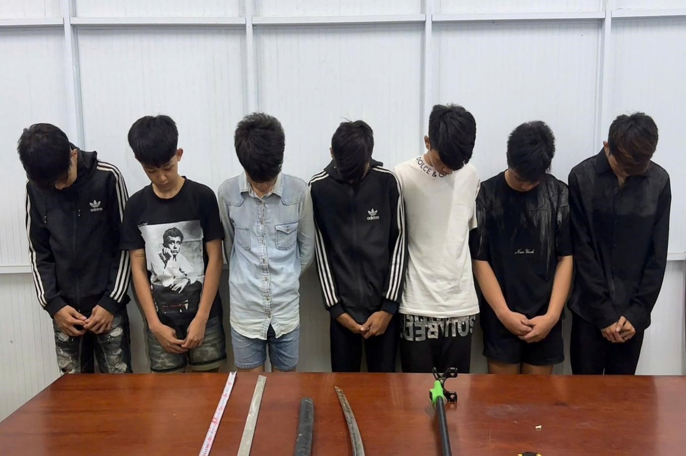 2 nhóm thanh niên "hỗn chiến" ở Đồng Nai- Ảnh 1. 2 nhóm thanh niên "hỗn chiến" ở Đồng Nai- Ảnh 1.