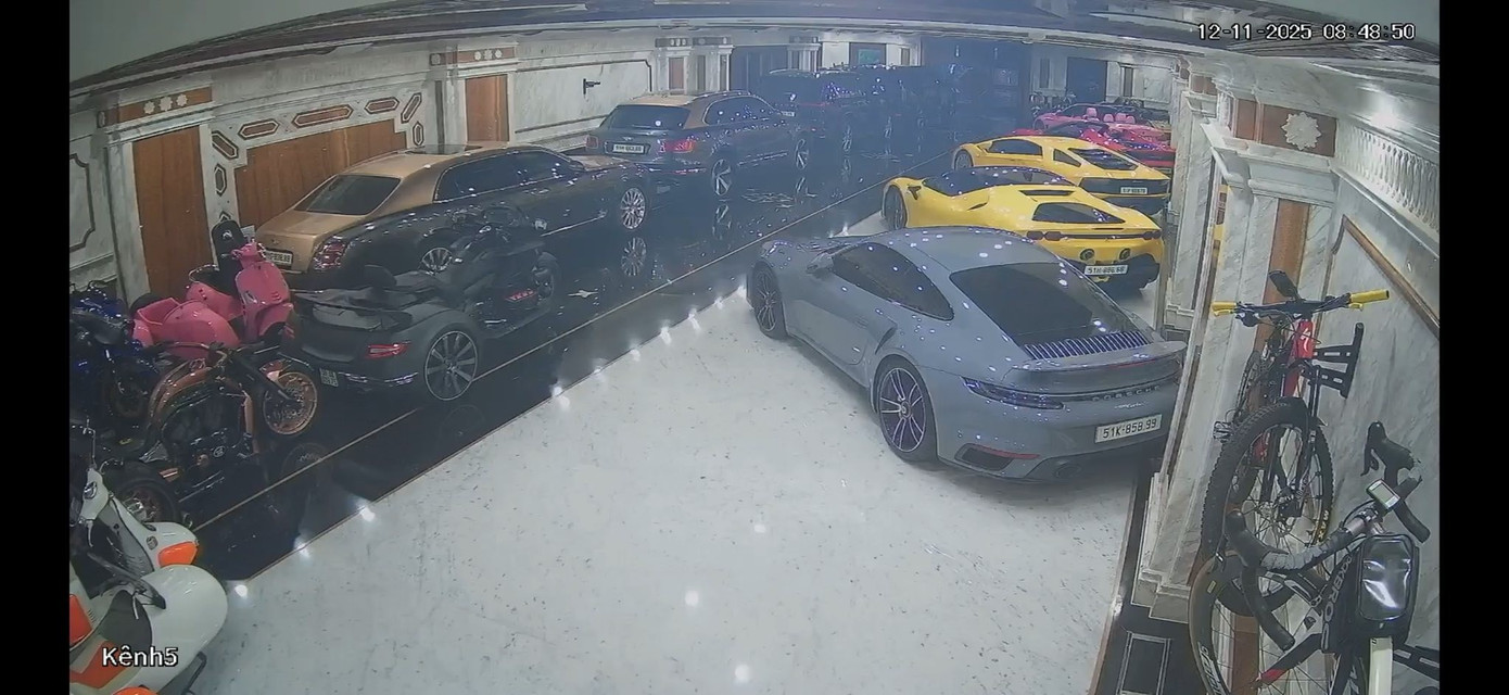 Dàn siêu xe trong gara 'triệu đô' được cho là của vợ chồng chủ hệ thống Mailisa- Ảnh 2.