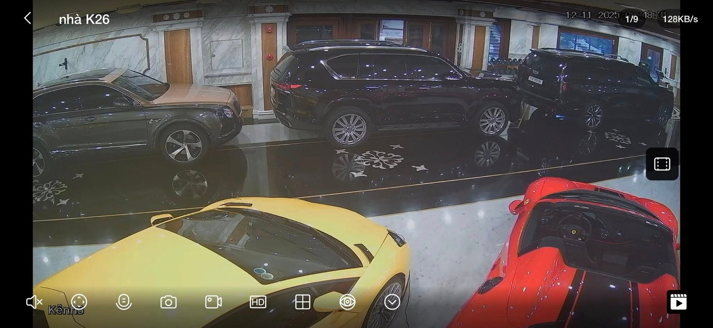 Dàn siêu xe trong gara 'triệu đô' được cho là của vợ chồng chủ hệ thống Mailisa- Ảnh 3.