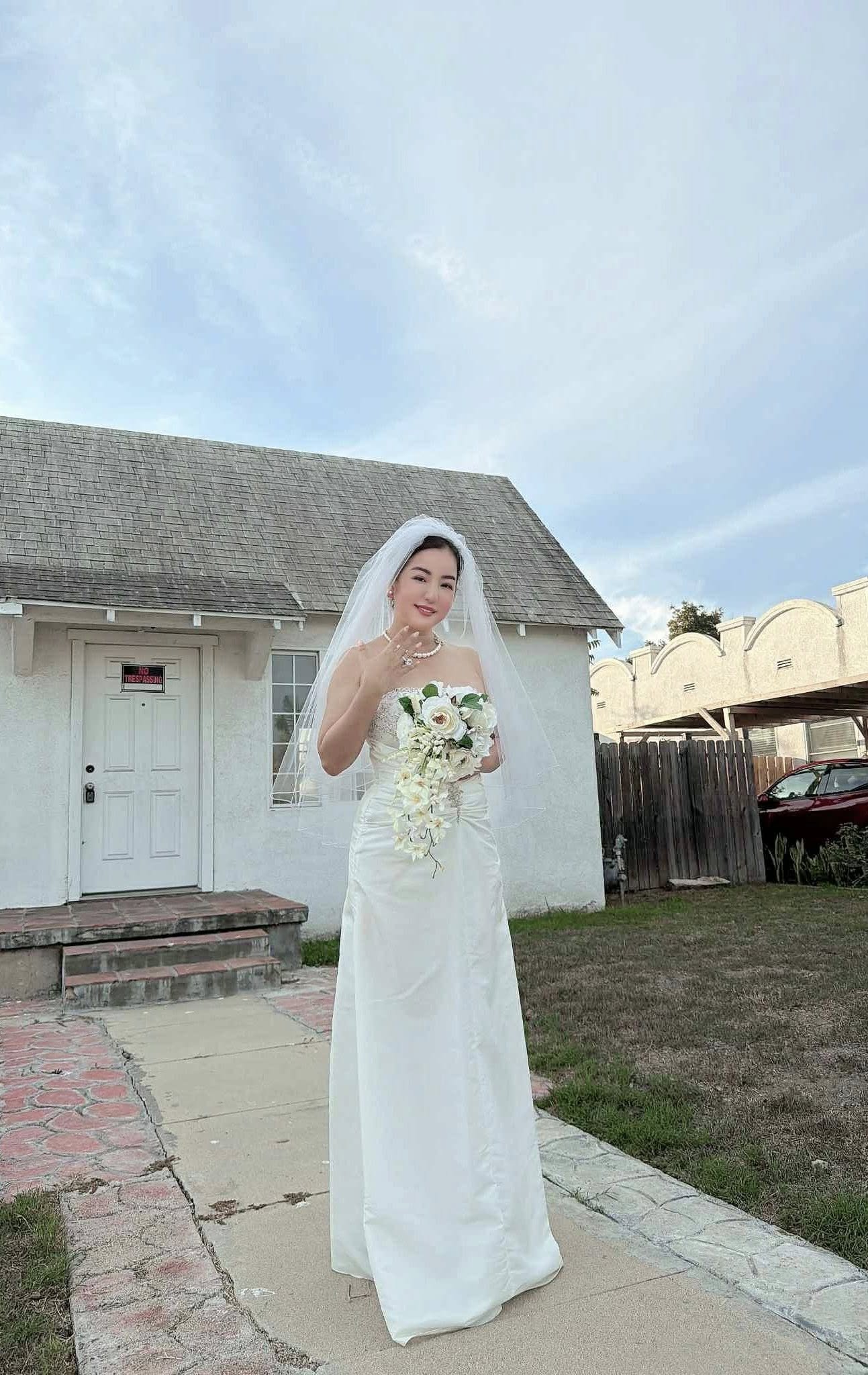 Diễn viên Việt bị chồng cũ lừa 7 tỷ, khoe ảnh cưới ở Mỹ, chuẩn bị kết hôn lần 2?- Ảnh 4. Diễn viên Việt bị chồng cũ lừa 7 tỷ, khoe ảnh cưới ở Mỹ, chuẩn bị kết hôn lần 2?- Ảnh 4.