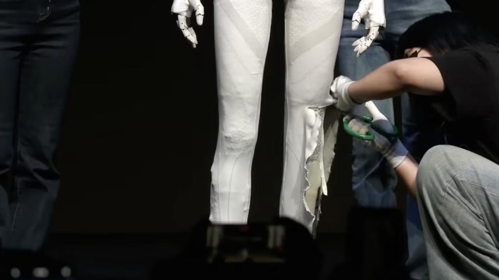 Lý do robot hình người mới nhất của Trung Quốc lại có "bộ ngực phụ nữ": Không ngờ đã đạt đến trình độ này- Ảnh 2.