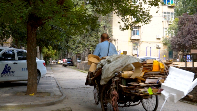 Cha qua đời để lại mảnh đất được đền bù gần 3 tỷ, các con đi nhận tiền thì chết sững: “Số tiền này thuộc về người khác”- Ảnh 1. Cha qua đời để lại mảnh đất được đền bù gần 3 tỷ, các con đi nhận tiền thì chết sững: “Số tiền này thuộc về người khác”- Ảnh 1.