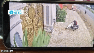 Vừa mua xe 1 ng&agrave;y th&igrave; bị trộm mất khi đang giao h&agrave;ng, nam shipper ở Đồng Nai bật kh&oacute;c giữa đường- Ảnh 1.