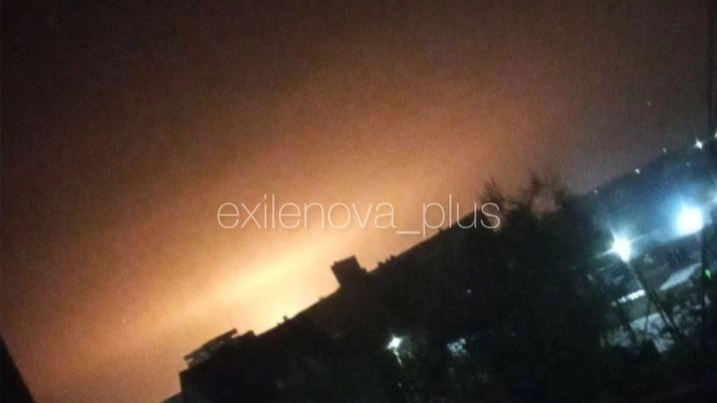 UAV Ukraine đ&aacute;nh tr&uacute;ng nh&agrave; m&aacute;y h&oacute;a dầu lớn h&agrave;ng đầu Nga- Ảnh 1.