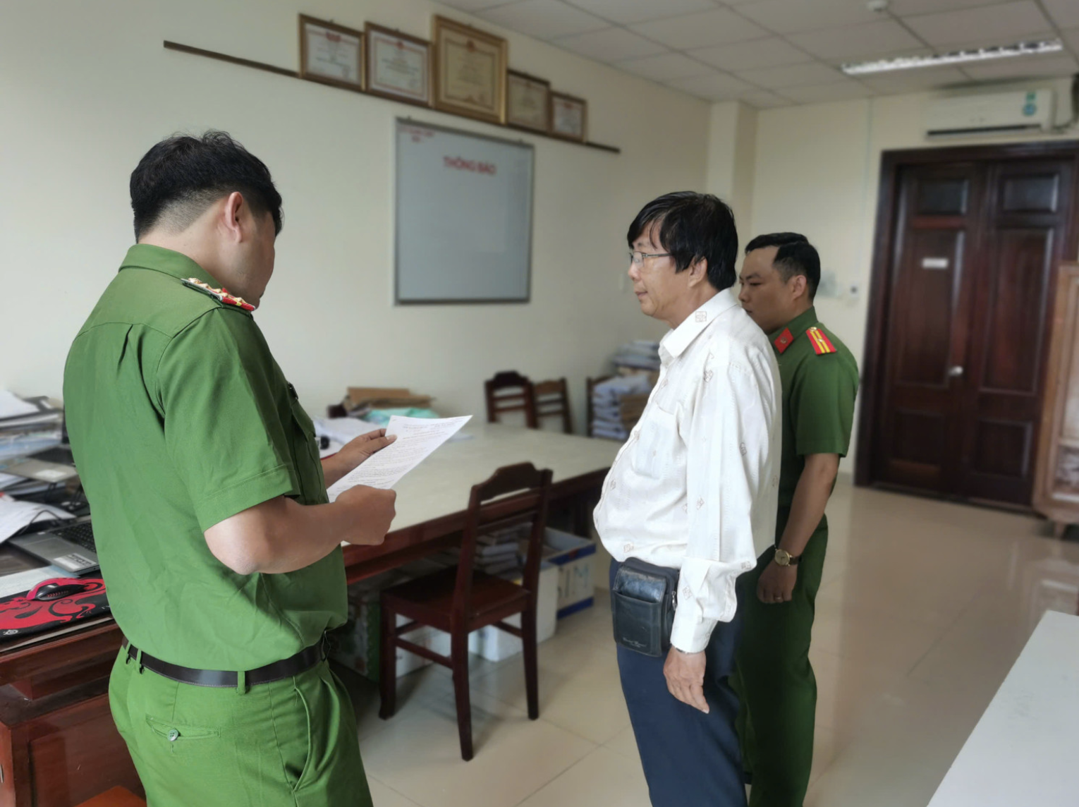 Truy t&igrave;m L&ecirc; Ho&agrave;ng Anh li&ecirc;n quan vụ b&aacute;n đất nền &ldquo;ảo&rdquo; xảy ra tại C&ocirc;ng ty T&acirc;y Đ&ocirc;- Ảnh 1.