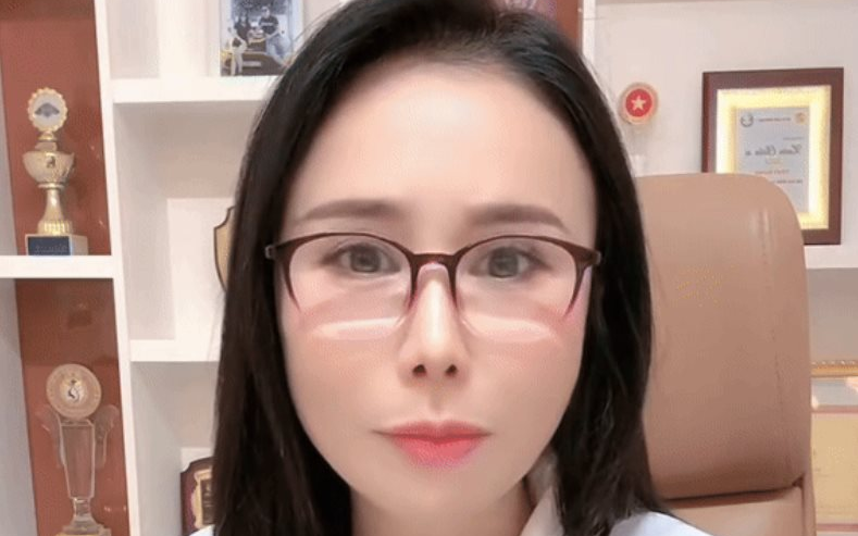 "Ph&uacute; b&agrave;" Mailisa l&agrave; ai?