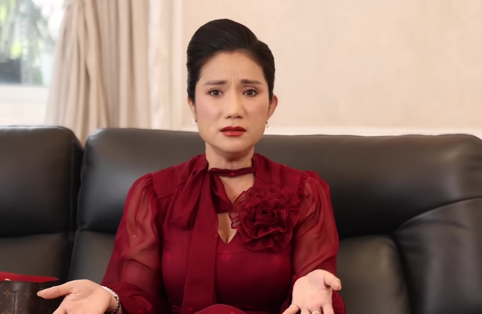 Nữ NSƯT 48 tuổi: "Có người gần gấp đôi tuổi tôi yêu tôi"- Ảnh 2.