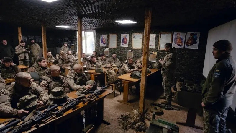 Xung đột Nga-Ukraine chỉ là một phần của cuộc chiến 3 giai đoạn?- Ảnh 1.