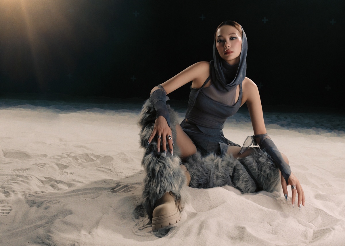 Minh Hằng “cân trọn” mọi tạo hình từ sang chảnh đến nổi loạn, gợi cảm trong MV mới- Ảnh 2.