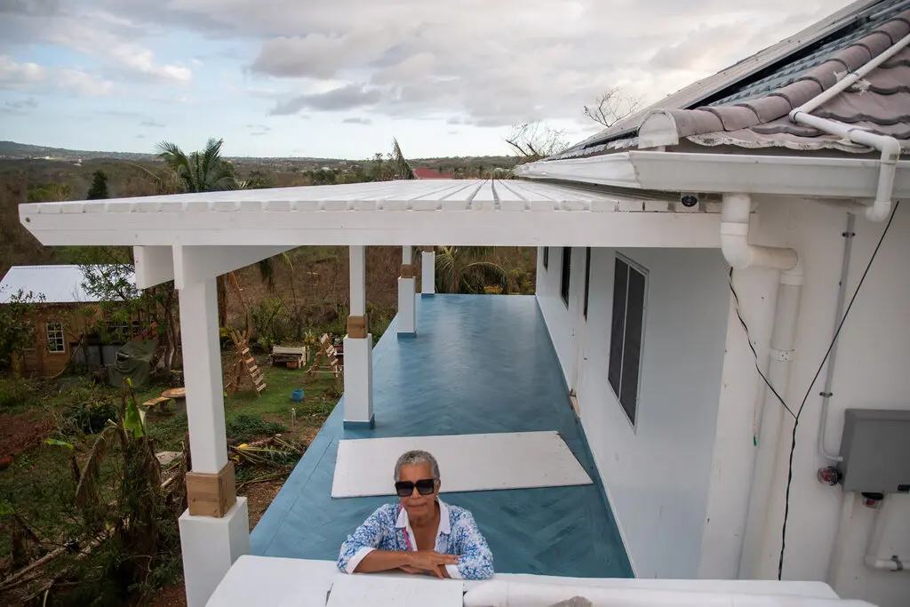 Bão càn quét, nhà hàng xóm mất điện một loạt nhưng nhà mình vẫn có điện dùng thoải mái: Bí quyết nằm ở công nghệ ‘đắt xắt ra miếng’- Ảnh 1.