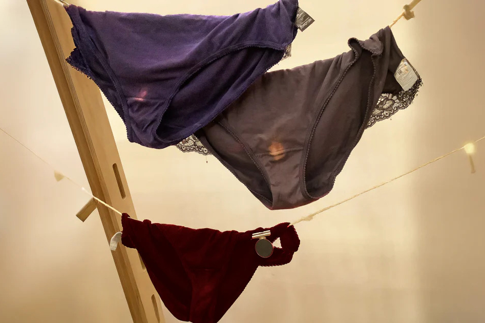 Cuối ngày chị em kiểm tra đồ lót mà thấy 4 thứ này, chỉ e ung thư đã âm thầm "gặm nhấm" cơ thể- Ảnh 2.