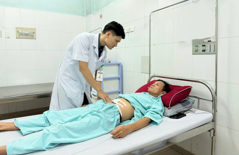 Bệnh viện Đa khoa tỉnh Quảng Trị giải thích sự cố sau mổ của hơn 70 bệnh nhân- Ảnh 2.