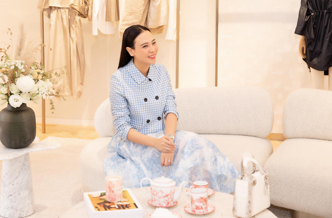 Túi Dior da cá sấu bạch tạng của Mailisa: Cùng gu với Đoàn Di Băng, chồng tặng vợ túi 1 tỷ còn chê quá rẻ - Ảnh 6. Túi Dior da cá sấu bạch tạng của Mailisa: Cùng gu với Đoàn Di Băng, chồng tặng vợ túi 1 tỷ còn chê quá rẻ - Ảnh 6.