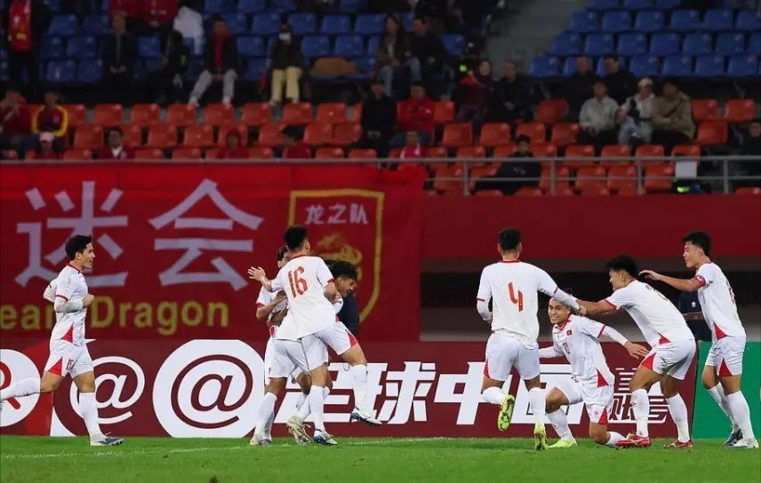 Thấy gì từ chiến thắng đáng khen ngợi của U22 Việt Nam trước U22 Trung Quốc?- Ảnh 1.