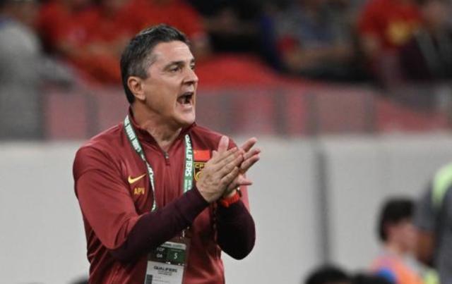 HLV Trung Quốc: “Tuyển Việt Nam ăn may nên mới giành chiến thắng”- Ảnh 1.