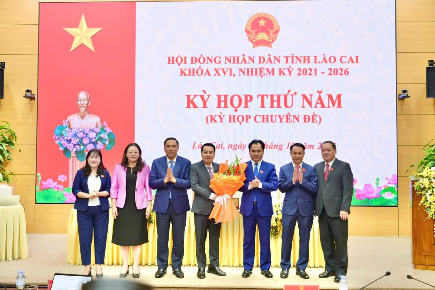 Ông Nguyễn Tuấn Anh được bầu làm Chủ tịch UBND tỉnh Lào Cai- Ảnh 1.