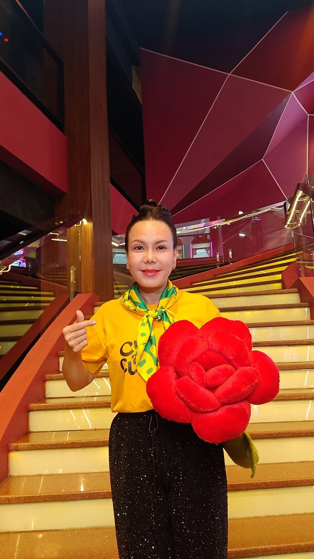 Tình hình hiện tại của Việt Hương - Ảnh 2. Tình hình hiện tại của Việt Hương - Ảnh 2.