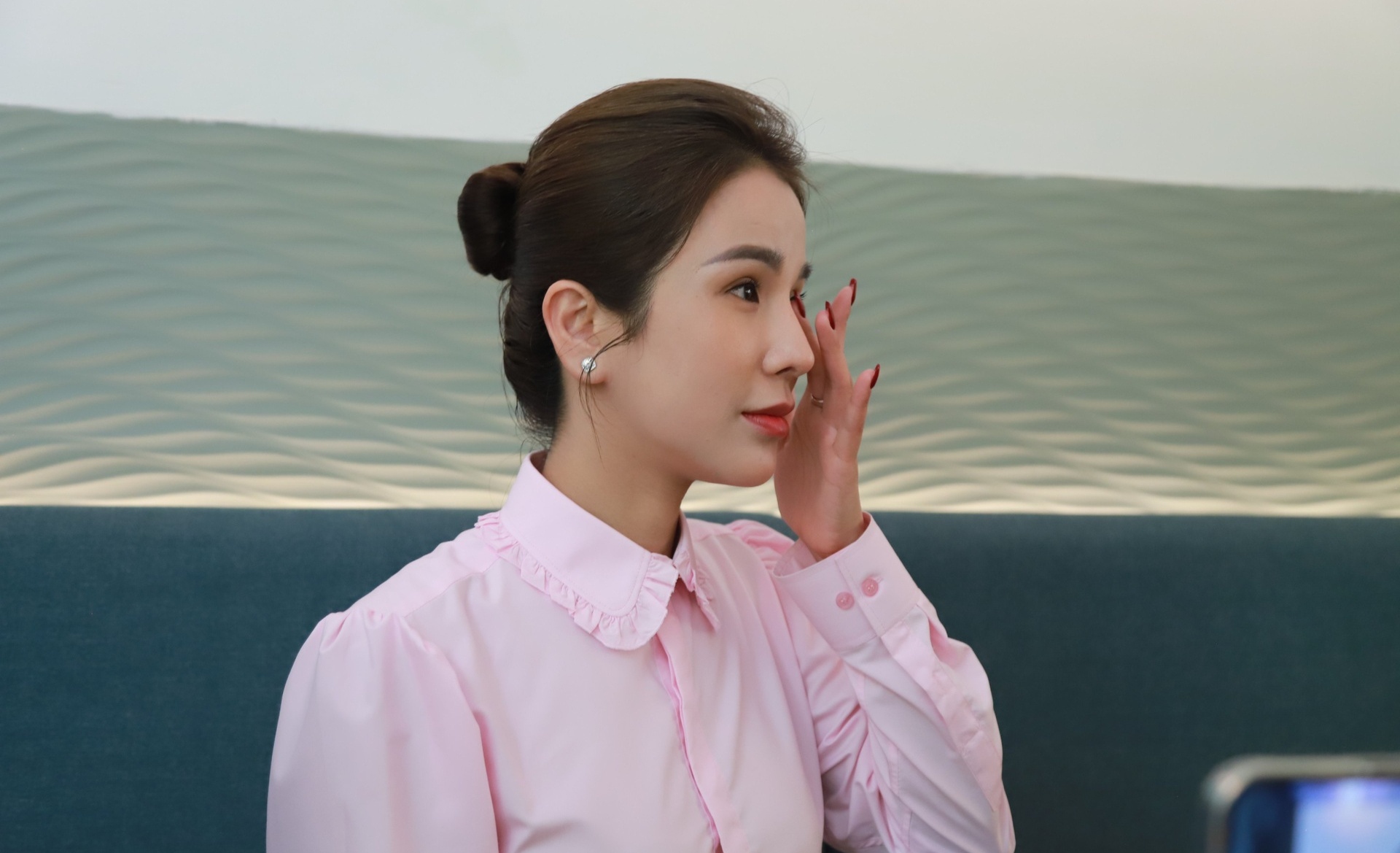 Diệp Lâm Anh phản bác vụ kéo 9 người đến đón con, khẳng định Đức Phạm không cấp dưỡng theo luật- Ảnh 3. Diệp Lâm Anh phản bác vụ kéo 9 người đến đón con, khẳng định Đức Phạm không cấp dưỡng theo luật- Ảnh 3.