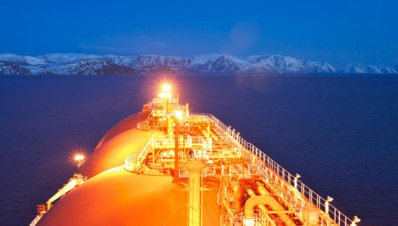 Tin vui đến với Nga: Một &ocirc;ng tr&ugrave;m của thế giới đang x&acirc;y dựng đội t&agrave;u để mua kh&iacute; đốt từ Moscow, dự kiến nhập khẩu hơn 70 triệu tấn trong năm nay       - Ảnh 1.