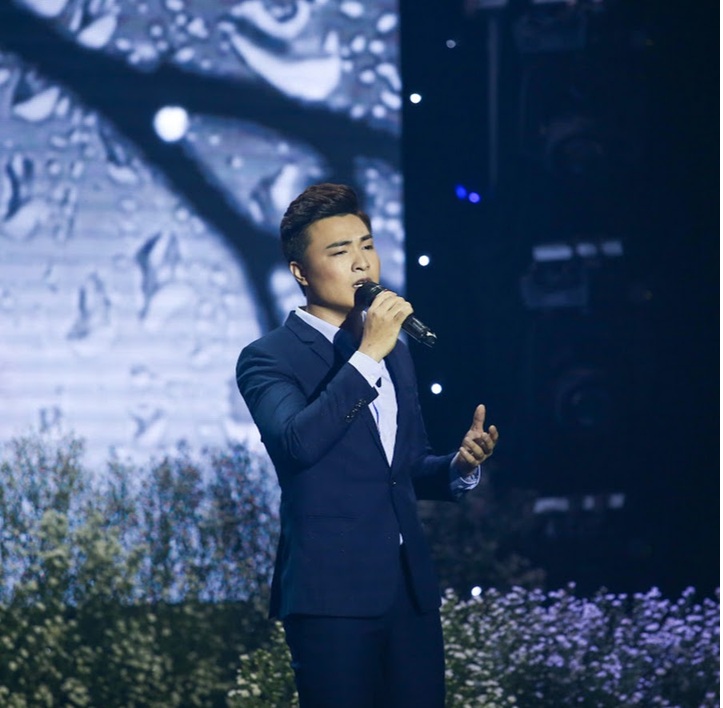 Nam ca sĩ trẻ nói khoảnh khắc ra đảo nhìn tận mắt các chiến sĩ bằng xương bằng thịt- Ảnh 4.