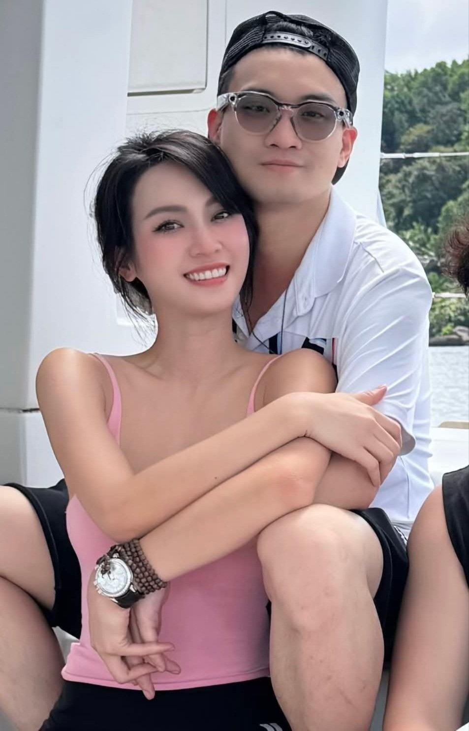 Ngán ngẩm Diệp Lâm Anh và doanh nhân Đức Phạm- Ảnh 2.