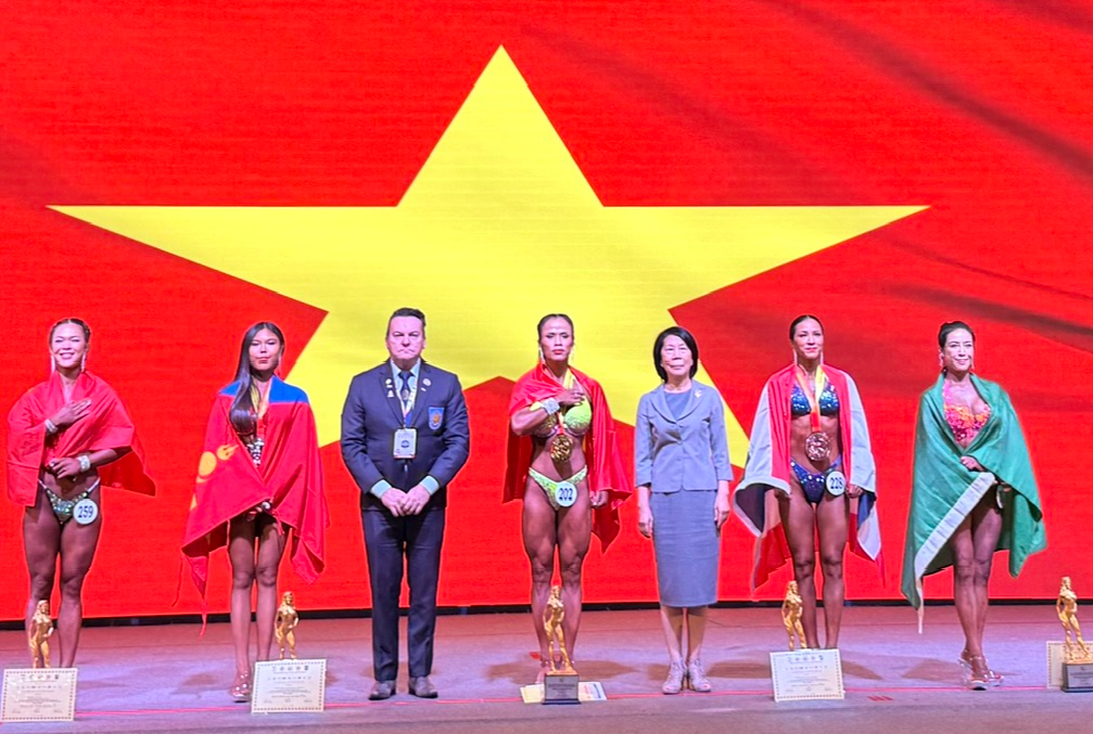 Lực sĩ Phạm Văn Mách lần thứ 7 vô địch thể hình thế giới- Ảnh 5. Lực sĩ Phạm Văn Mách lần thứ 7 vô địch thể hình thế giới- Ảnh 5.