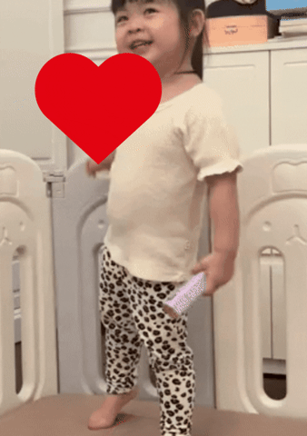 Con gái Đỗ Mỹ Linh 2 tuổi xinh giống mẹ, hát Quốc ca hút triệu view, cuộc sống tiểu thư hào môn gây chú ý- Ảnh 1.