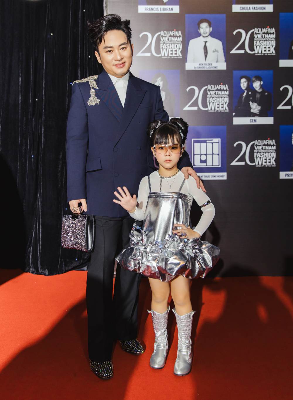 Mẫu nhí Jennie Bảo Châu gây chú ý khi chơi piano và vũ đạo tại Tuần lễ Thời trang Quốc tế Việt Nam 2025- Ảnh 5.