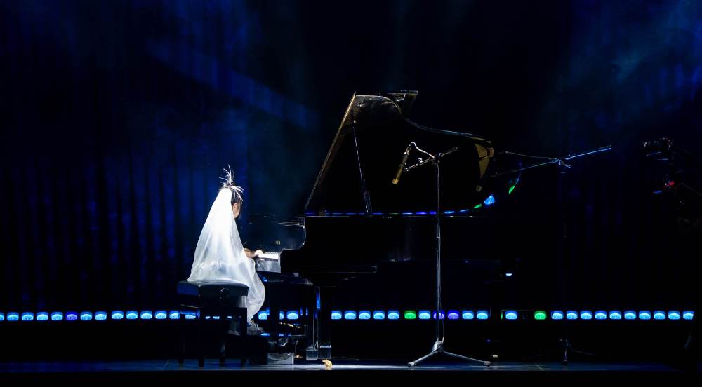 Mẫu nhí Jennie Bảo Châu gây chú ý khi chơi piano và vũ đạo tại Tuần lễ Thời trang Quốc tế Việt Nam 2025- Ảnh 3.