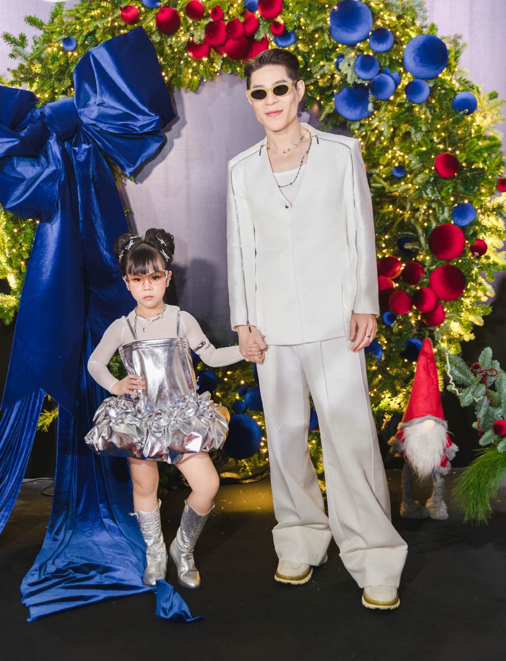 Mẫu nhí Jennie Bảo Châu gây chú ý khi chơi piano và vũ đạo tại Tuần lễ Thời trang Quốc tế Việt Nam 2025- Ảnh 6.