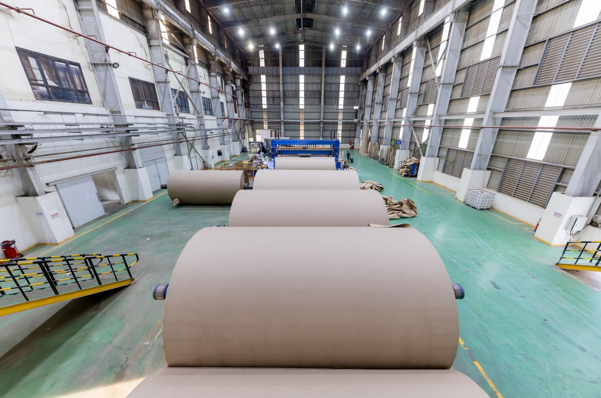 Tưởng đống giấy lộn, ai ngờ lại là 