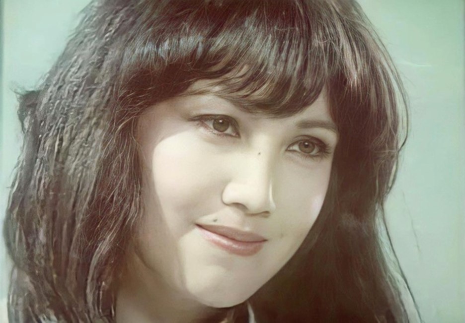 Nữ diễn viên tài sắc của "Ván bài lật ngửa": Cuộc đời nhiều thăng trầm, U80 an yên nơi xứ người- Ảnh 3.