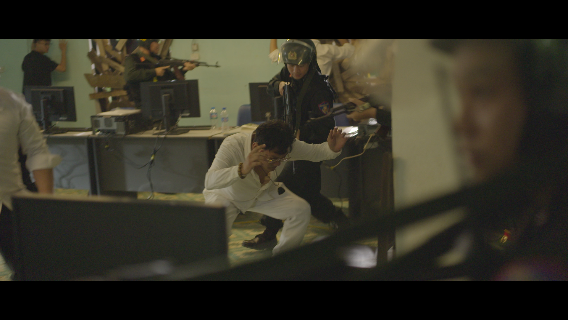 Bắt giữ TikToker H&agrave; Nội lừa đảo 5.300 tỷ đồng, lần đầu ti&ecirc;n Việt Nam triệt ph&aacute; ổ tội phạm xuy&ecirc;n bi&ecirc;n giới- Ảnh 6.