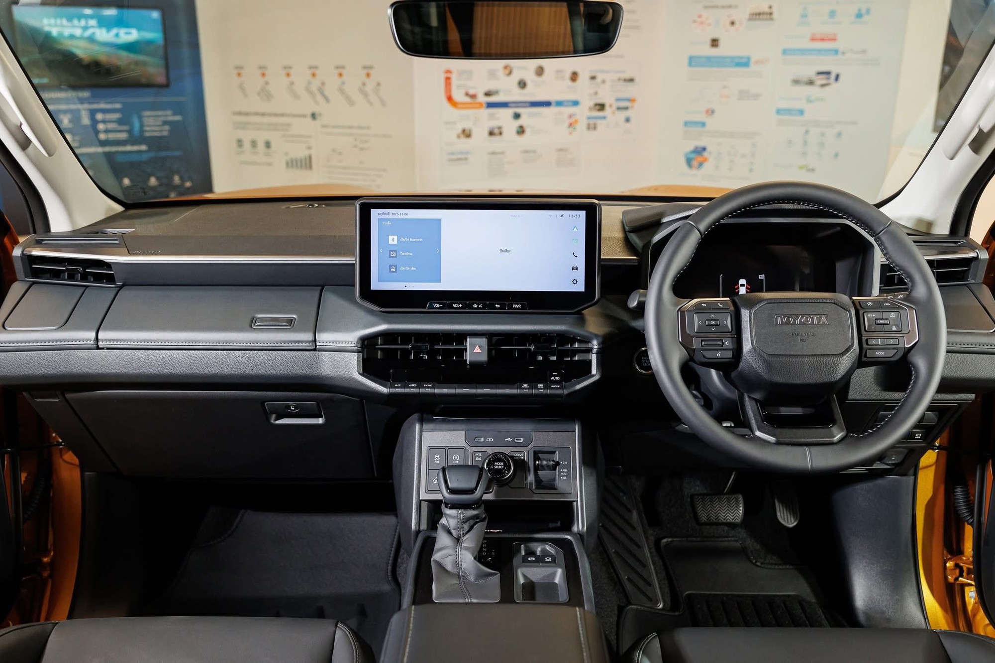 Toyota Hilux 2026 nhận cọc tại Việt Nam: Đại lý báo 3 phiên bản, giá sẽ đắt hơn, về trước Tết cạnh tranh Ranger- Ảnh 5. Toyota Hilux 2026 nhận cọc tại Việt Nam: Đại lý báo 3 phiên bản, giá sẽ đắt hơn, về trước Tết cạnh tranh Ranger- Ảnh 5.