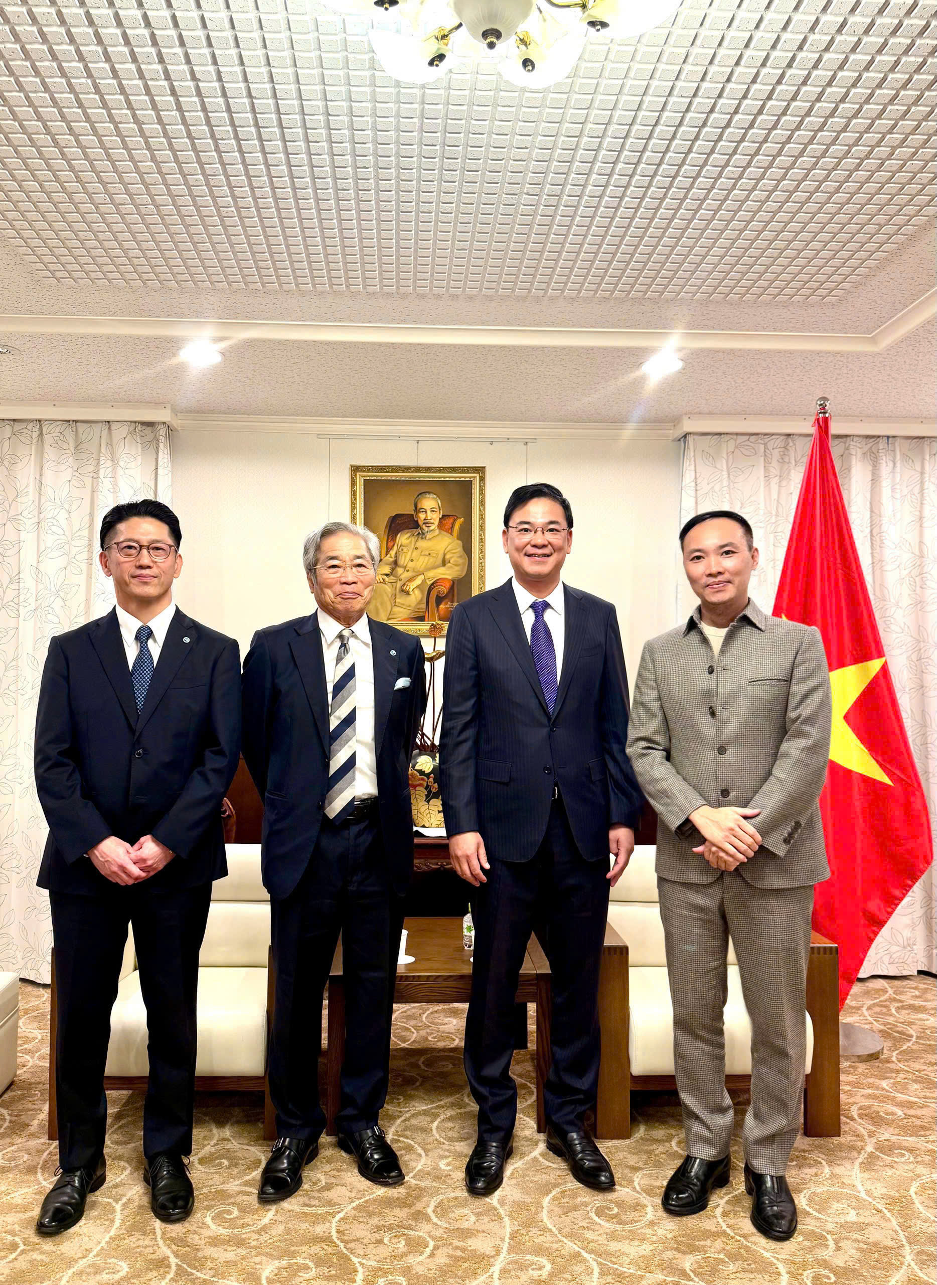 UNESCO Nhật Bản vinh danh đạo diễn Vạn Nguyễn- Ảnh 2. UNESCO Nhật Bản vinh danh đạo diễn Vạn Nguyễn- Ảnh 2.