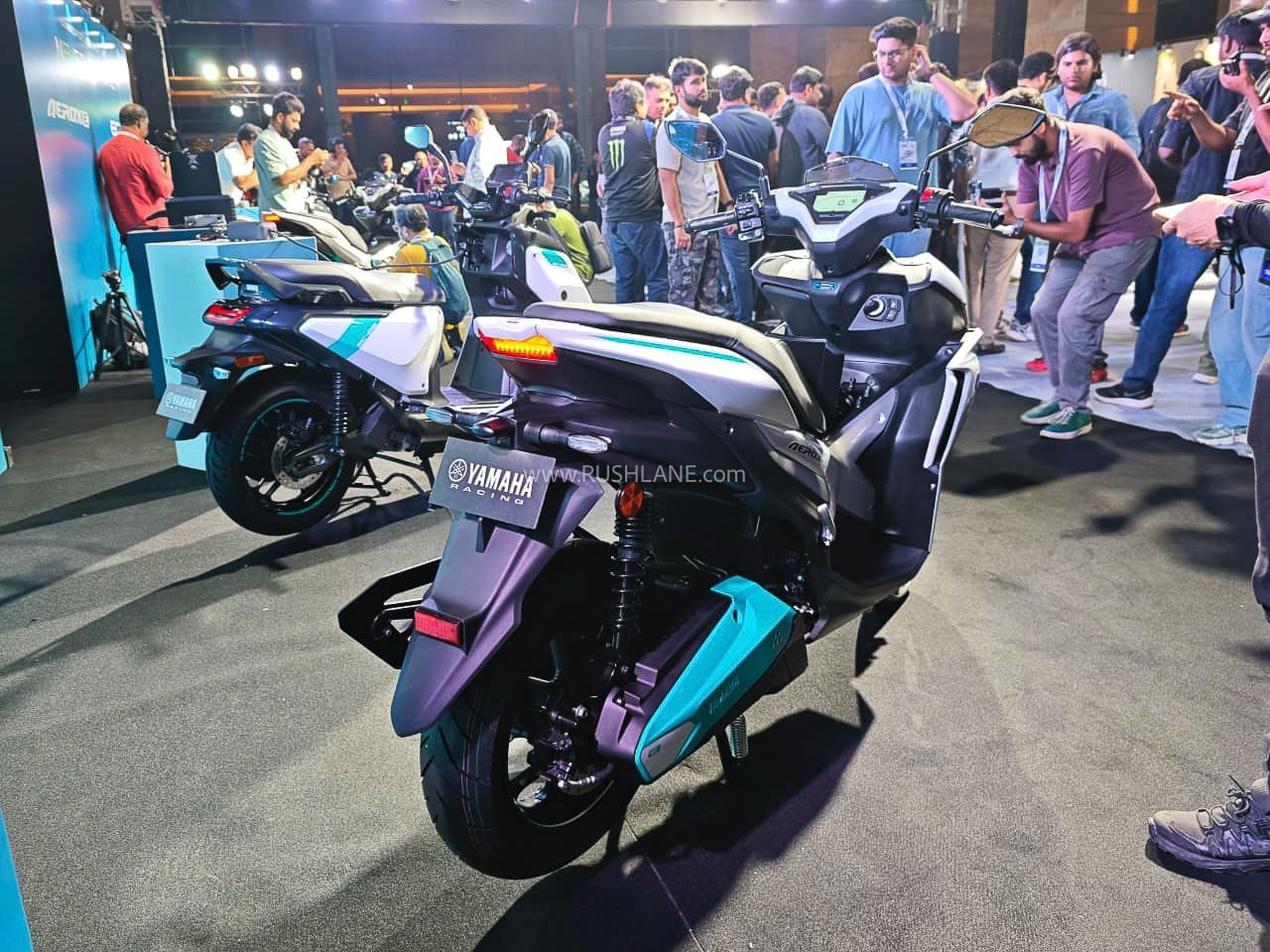 Cận cảnh Yamaha NVX phiên bản chạy điện- Ảnh 9.