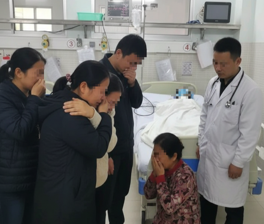 Người phụ nữ đang khỏe mạnh bỗng nhồi máu não rồi qua đời, BS sửng sốt: "Sao lại làm thế ngay sau khi ăn?"- Ảnh 1.