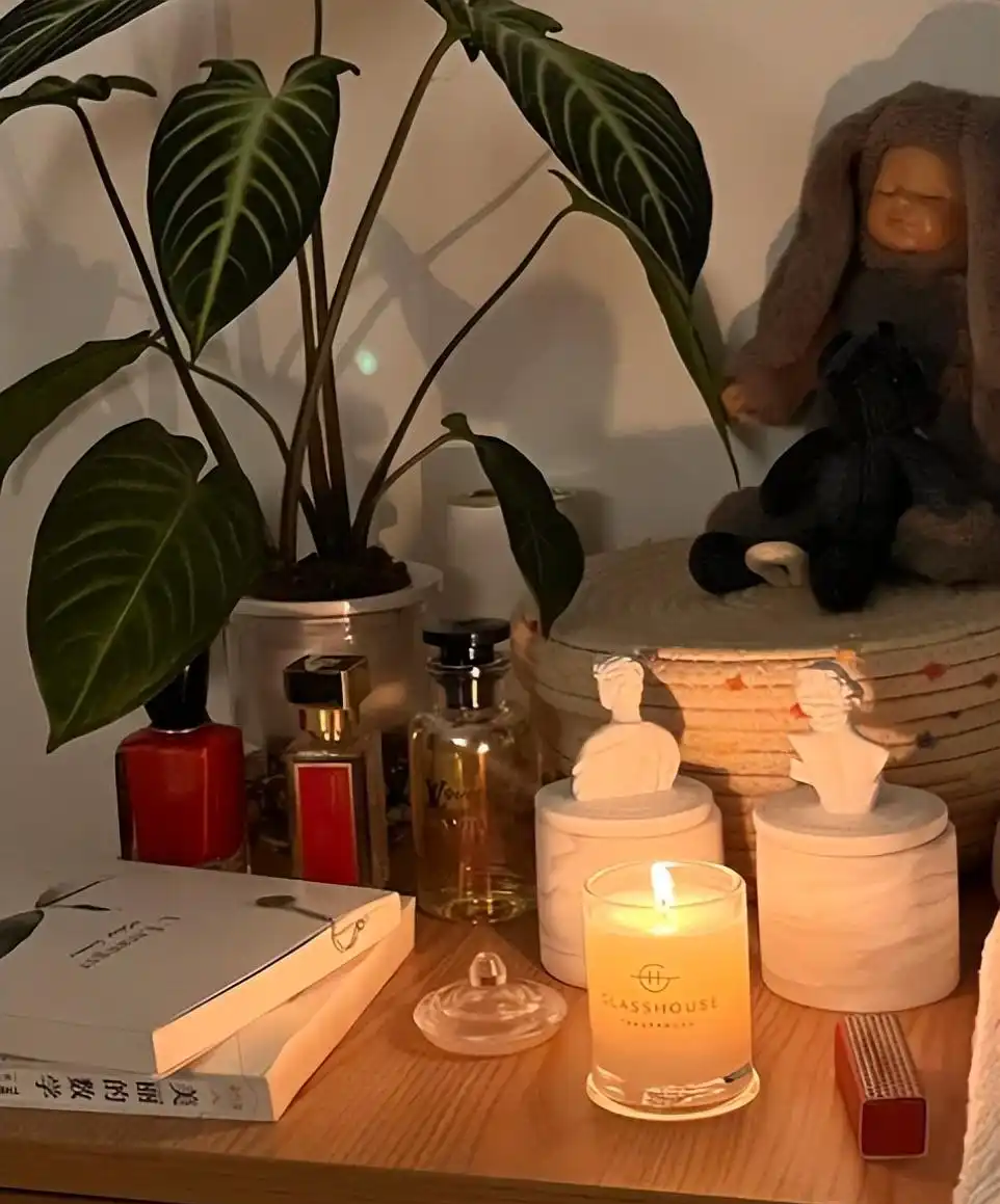 Kh&ocirc;ng phải m&ecirc; t&iacute;n, đ&acirc;y l&agrave; 5 m&oacute;n đồ tuyệt đối kh&ocirc;ng để cạnh giường ngủ: Dễ rước họa v&agrave;o th&acirc;n, sức khỏe sa s&uacute;t- Ảnh 4.