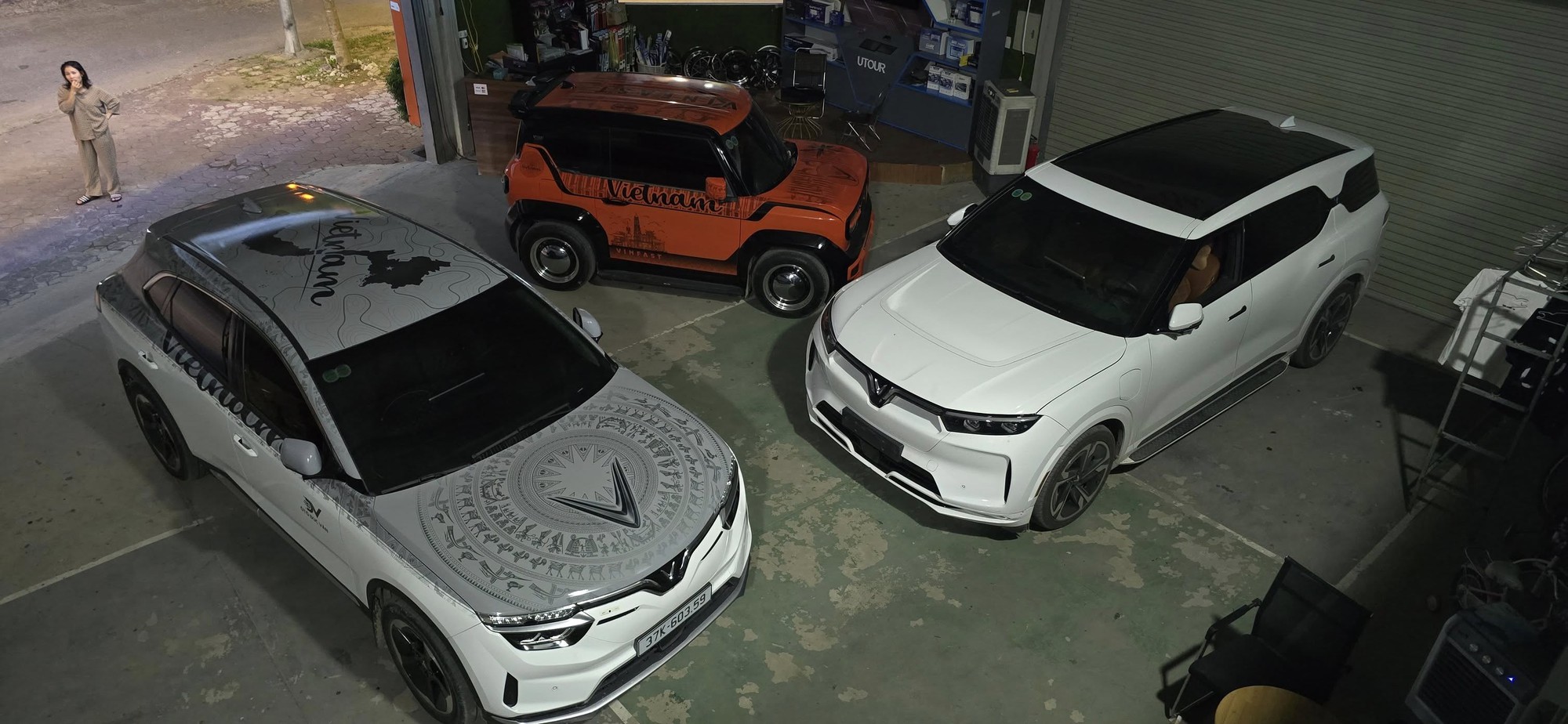 Từng sở hữu cả Camry, Lexus và mobihome nay chỉ trung thành với VinFast, chủ xe chia sẻ: ‘Xe điện là pin dự phòng khổng lồ mà chỉ trải qua bão lụt, mất điện mới nhận ra’- Ảnh 3.