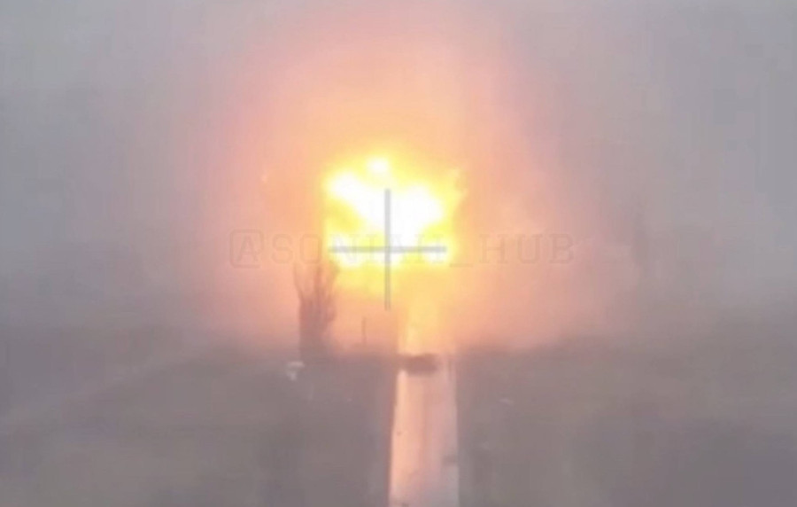 Kh&ocirc;ng qu&acirc;n Ukraine tấn c&ocirc;ng dữ dội đo&agrave;n cơ giới đang tiến v&agrave;o Pokrovsk- Ảnh 2.