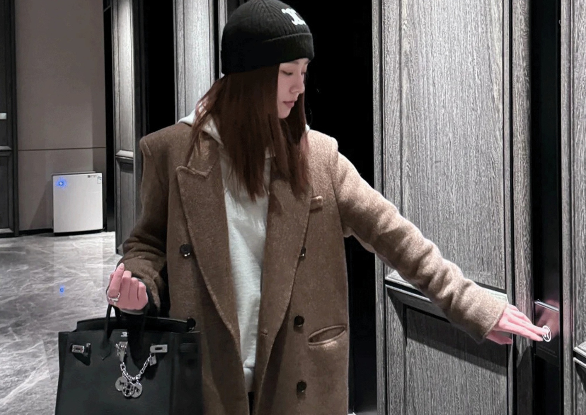 Chi 480 triệu đồng mua Hermès Birkin, cô gái đổi trả 2 lần vẫn chỉ nhận được túi fake liền khởi kiện, tòa tuyên bố: “Phải bồi thường 1,4 tỷ đồng”- Ảnh 2.