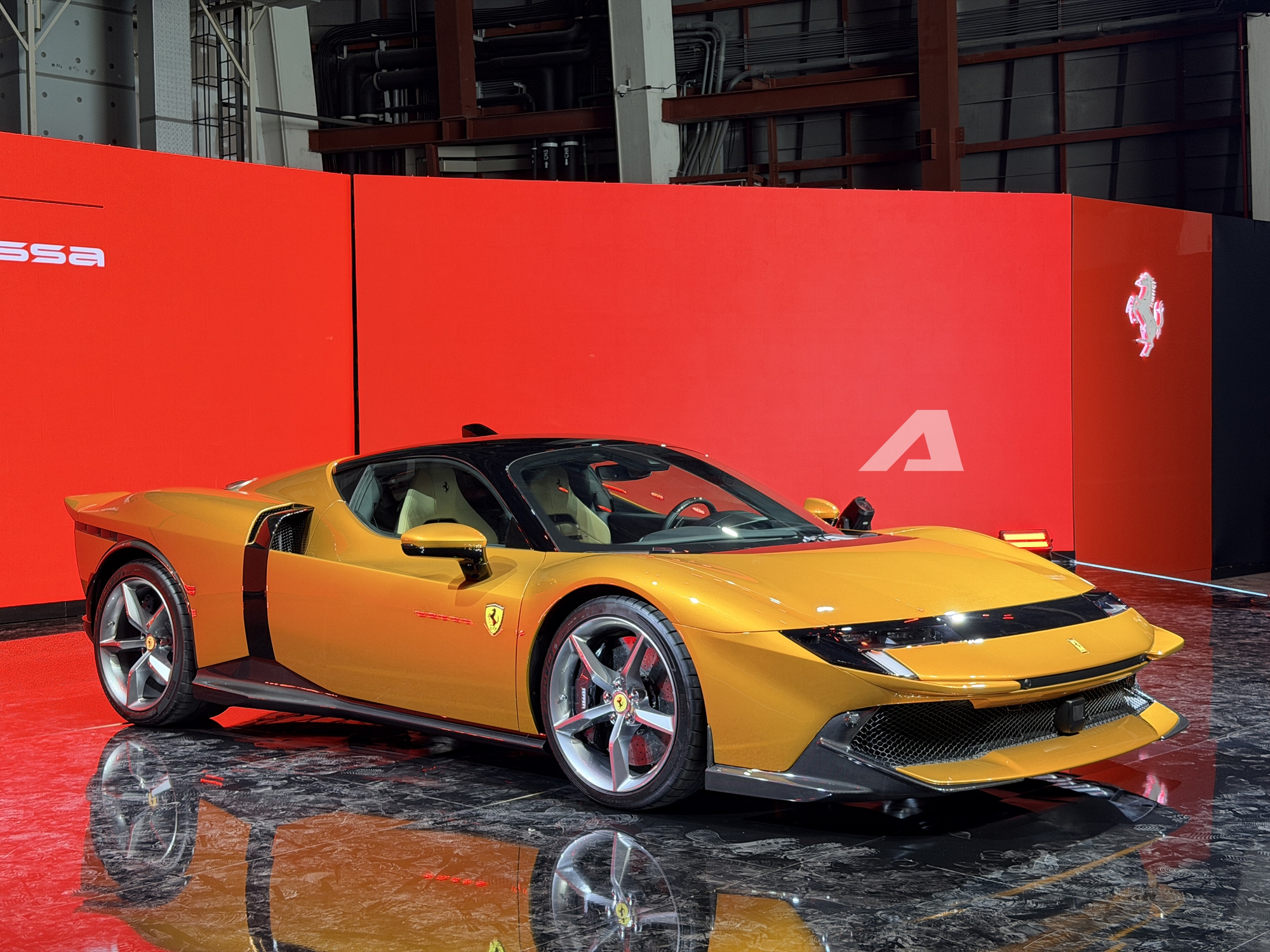 Sang Thái xem Ferrari 849 Testarossa về Việt Nam năm sau: Giá từ 35 tỷ đồng, số lượng giới hạn, đã có khách Việt đầu tiên đặt mua- Ảnh 2. Sang Thái xem Ferrari 849 Testarossa về Việt Nam năm sau: Giá từ 35 tỷ đồng, số lượng giới hạn, đã có khách Việt đầu tiên đặt mua- Ảnh 2.