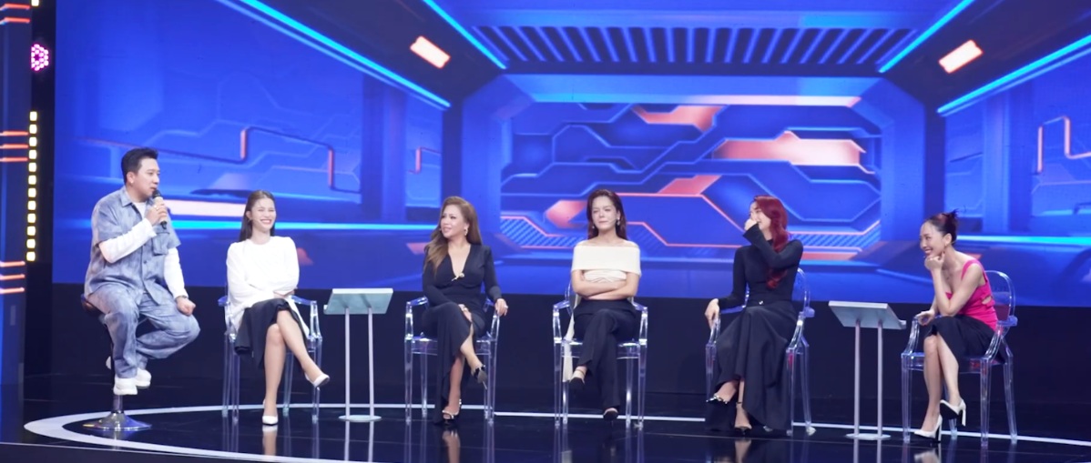 Minh Hằng: "Đi ra cổng, tôi bị lao vào đánh"- Ảnh 3.