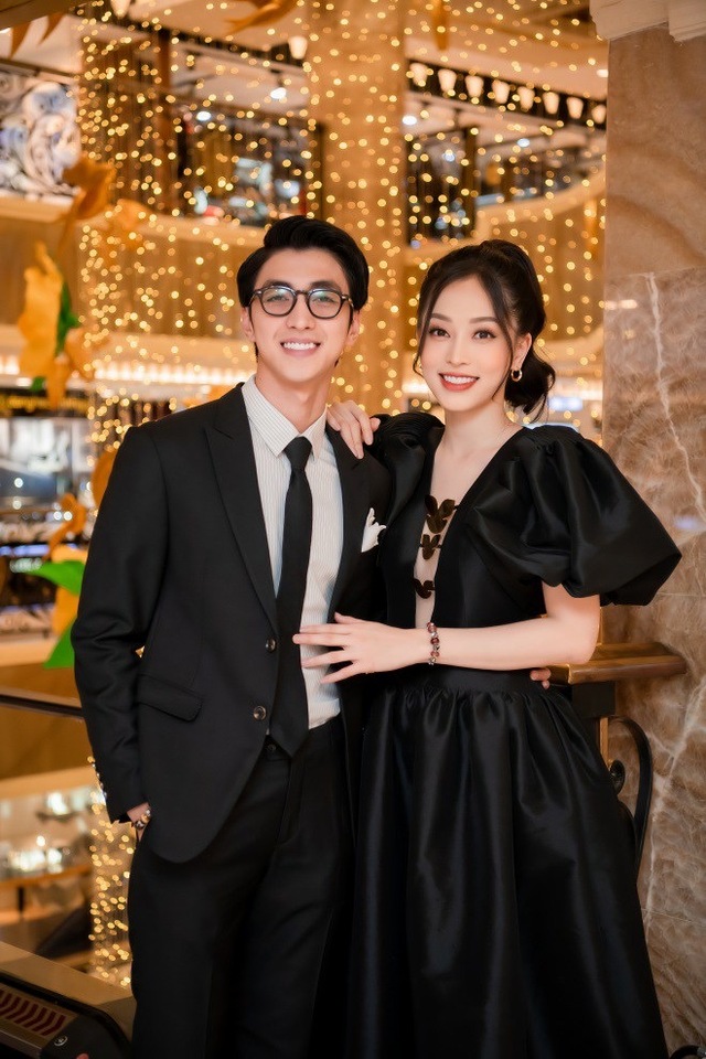 Chào mừng doanh nhân Viết Vương đến với "khu tự trị" của Hoa hậu Đỗ Hà!- Ảnh 16. Chào mừng doanh nhân Viết Vương đến với "khu tự trị" của Hoa hậu Đỗ Hà!- Ảnh 16.