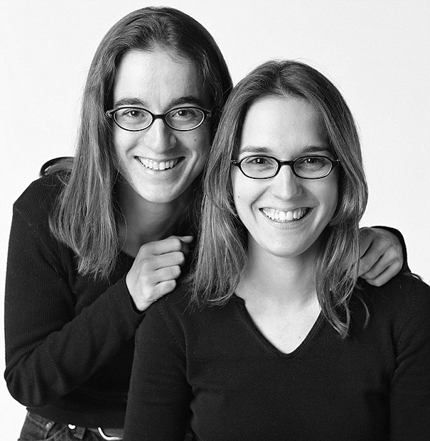 Nhiếp ảnh gia đi tìm 200 người xa lạ giống nhau như sinh đôi để chụp ảnh, kết quả vô cùng chấn động- Ảnh 9.