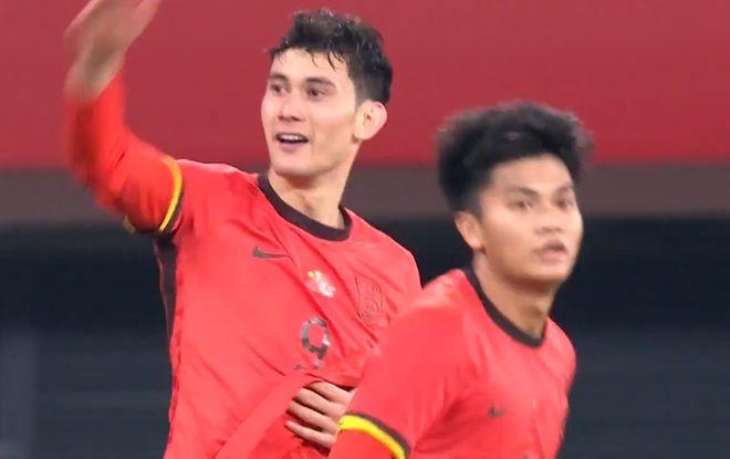 Tuyển Trung Quốc thắng sốc Hàn Quốc, mở ra cuộc đua vô địch cực căng thẳng với tuyển Việt Nam- Ảnh 1. Tuyển Trung Quốc thắng sốc Hàn Quốc, mở ra cuộc đua vô địch cực căng thẳng với tuyển Việt Nam- Ảnh 1.