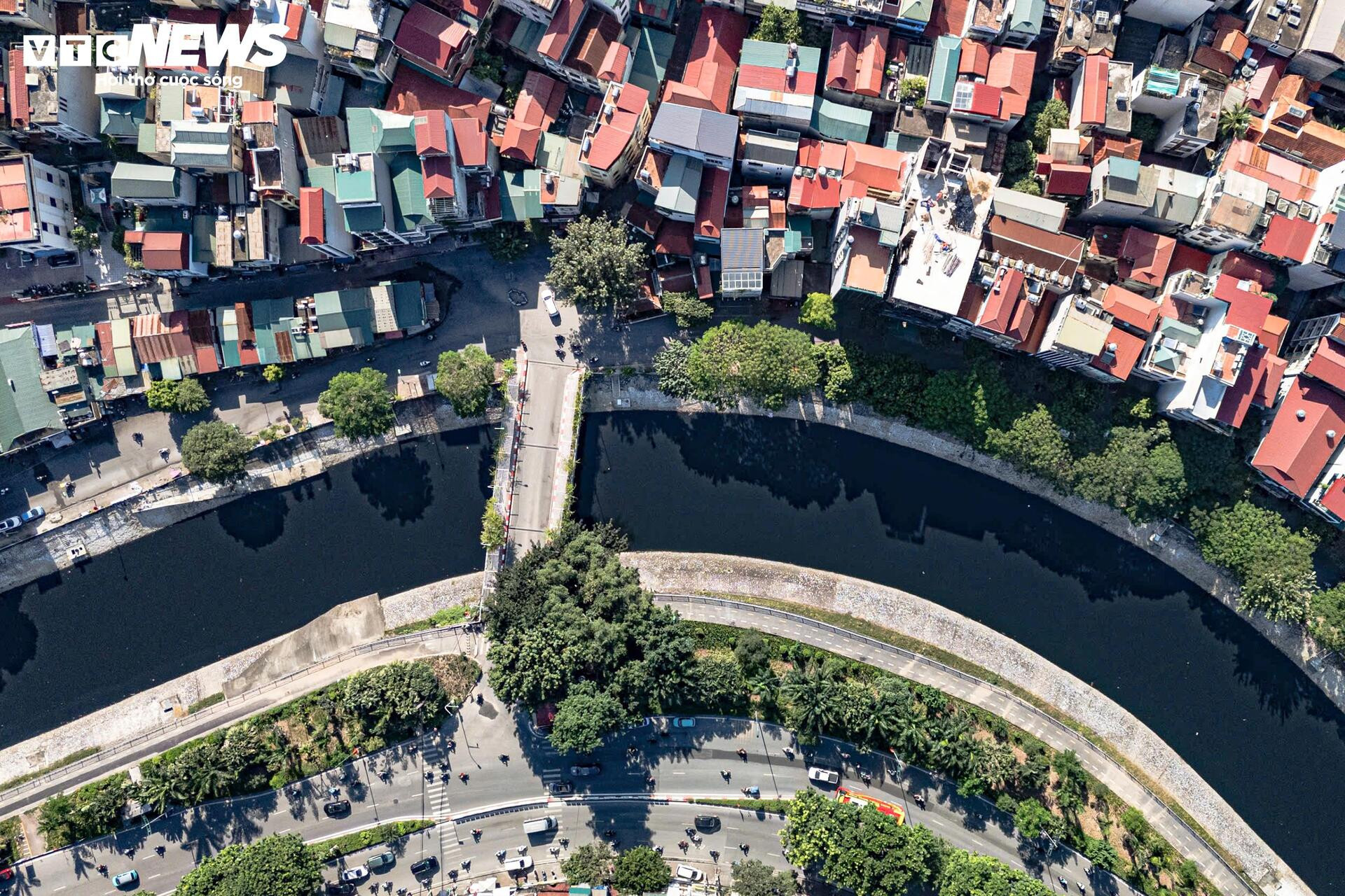 S&ocirc;ng T&ocirc; Lịch nh&igrave;n từ tr&ecirc;n cao trước khi 'lột x&aacute;c' th&agrave;nh c&ocirc;ng vi&ecirc;n xanh- Ảnh 9.