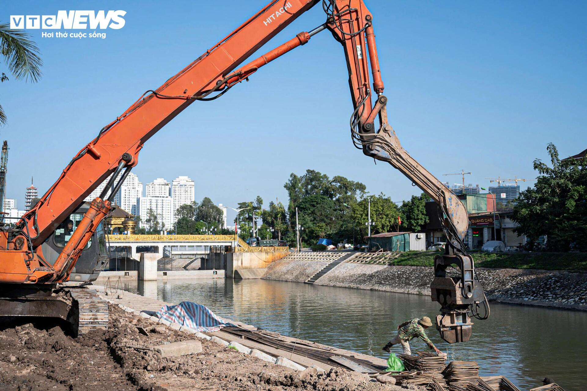 S&ocirc;ng T&ocirc; Lịch nh&igrave;n từ tr&ecirc;n cao trước khi 'lột x&aacute;c' th&agrave;nh c&ocirc;ng vi&ecirc;n xanh- Ảnh 19.
